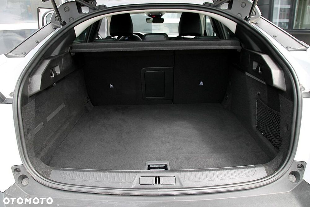 Peugeot 408 - 16