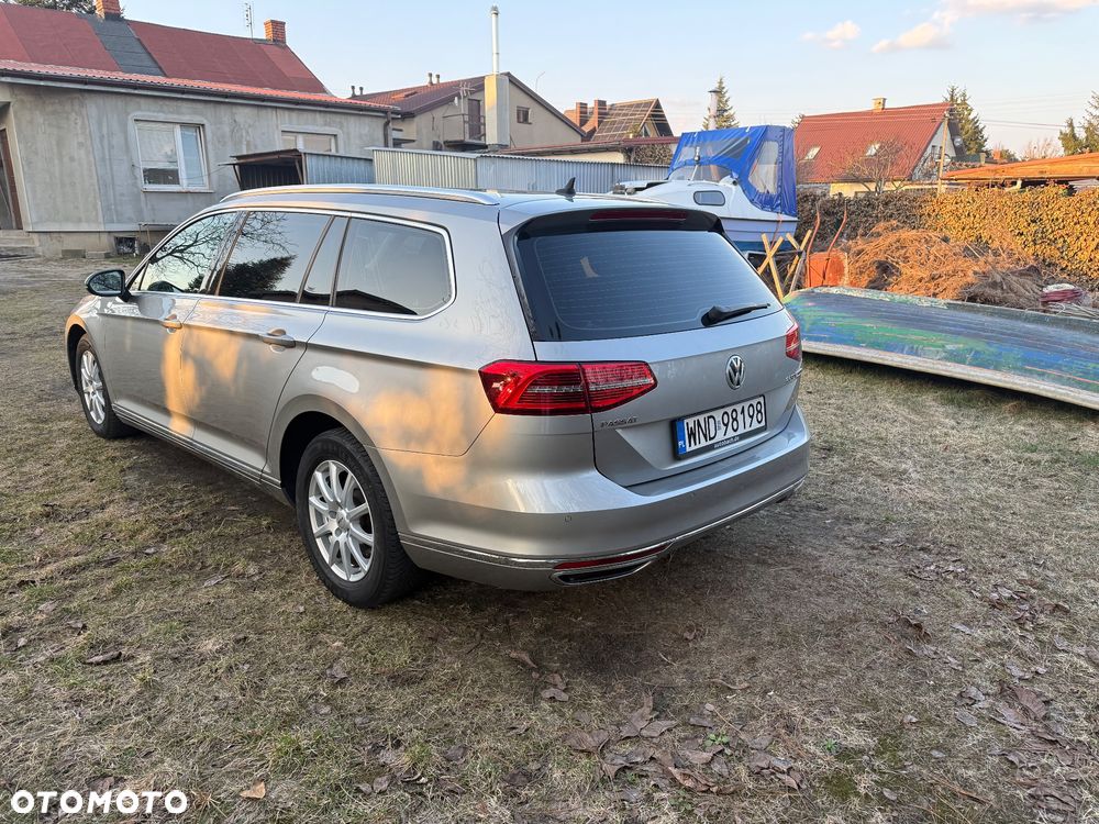 Volkswagen Passat Variant 2.0 TDI SCR (BlueMotion Technology) Highline - 4