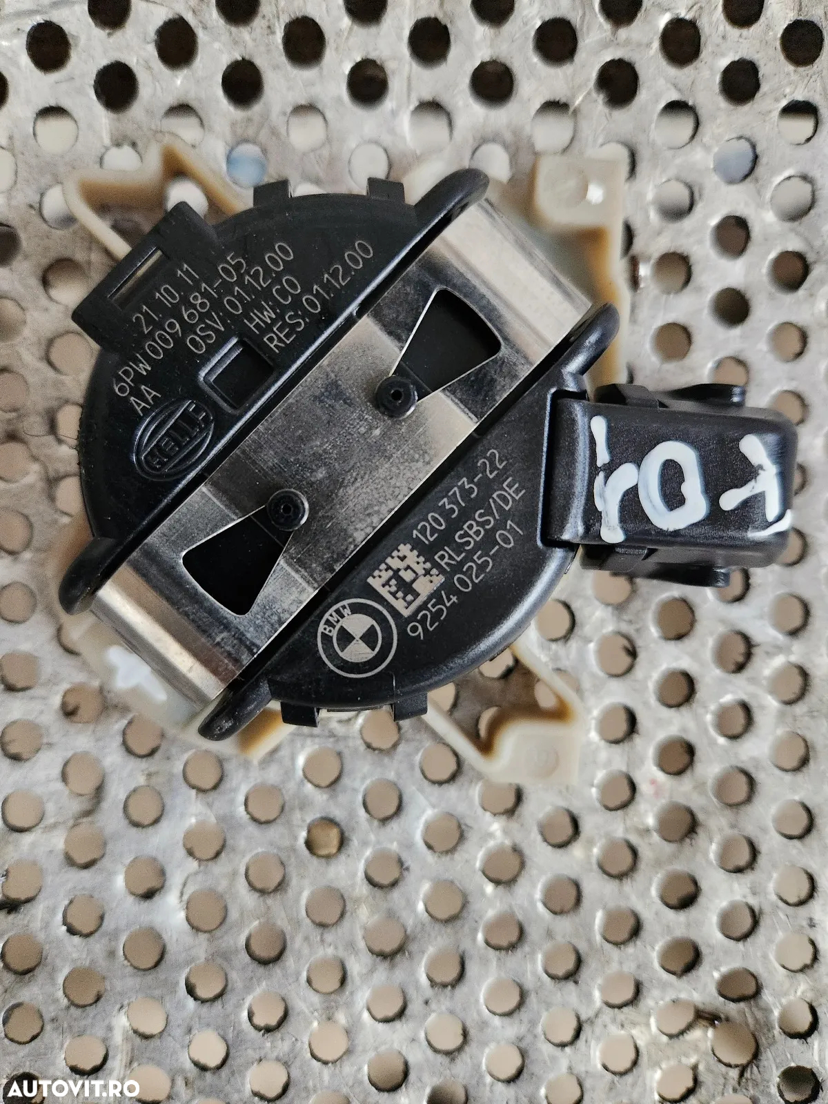 Senzor Ploaie Lumini Bmw Seria 7 F01 F02 F03 F04 Cod  Dezmembrez Bmw Seria 7 F01 F02 F03 F04 - 4
