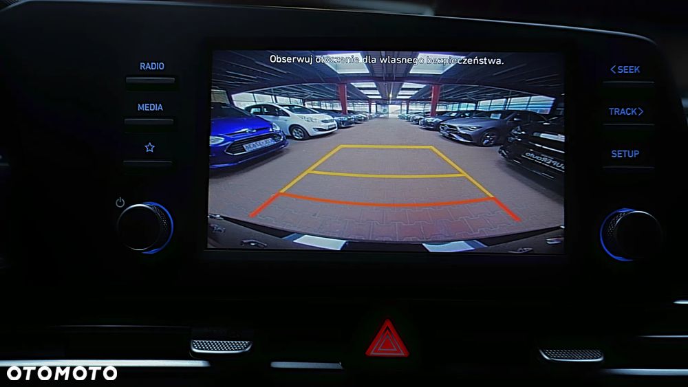 Hyundai Elantra 1.6 Smart CVT - 29