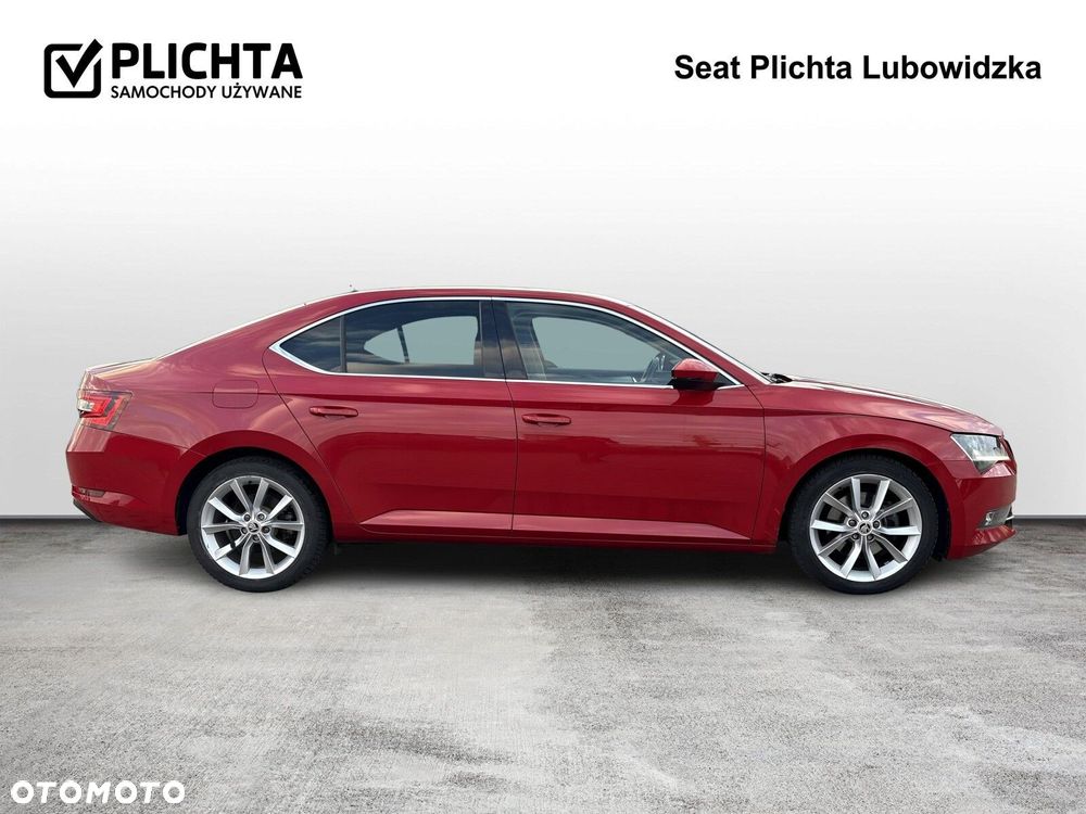 Skoda Superb 2.0 TDI Ambition DSG - 6