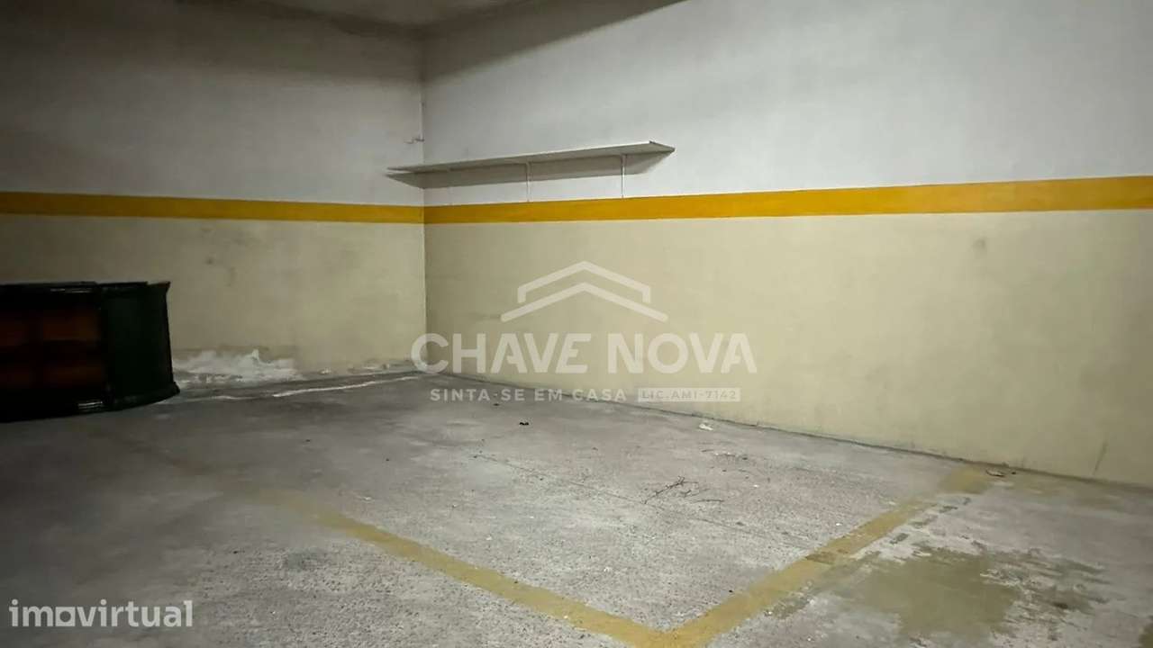 T2 c/ Lugar de Garagem em Oliveira do Douro - Grande imagem: 5/22