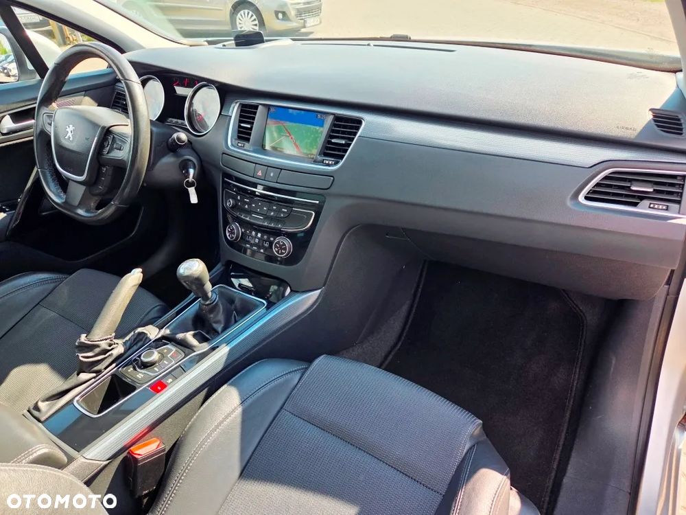 Peugeot 508 HDi FAP 140 Allure - 28