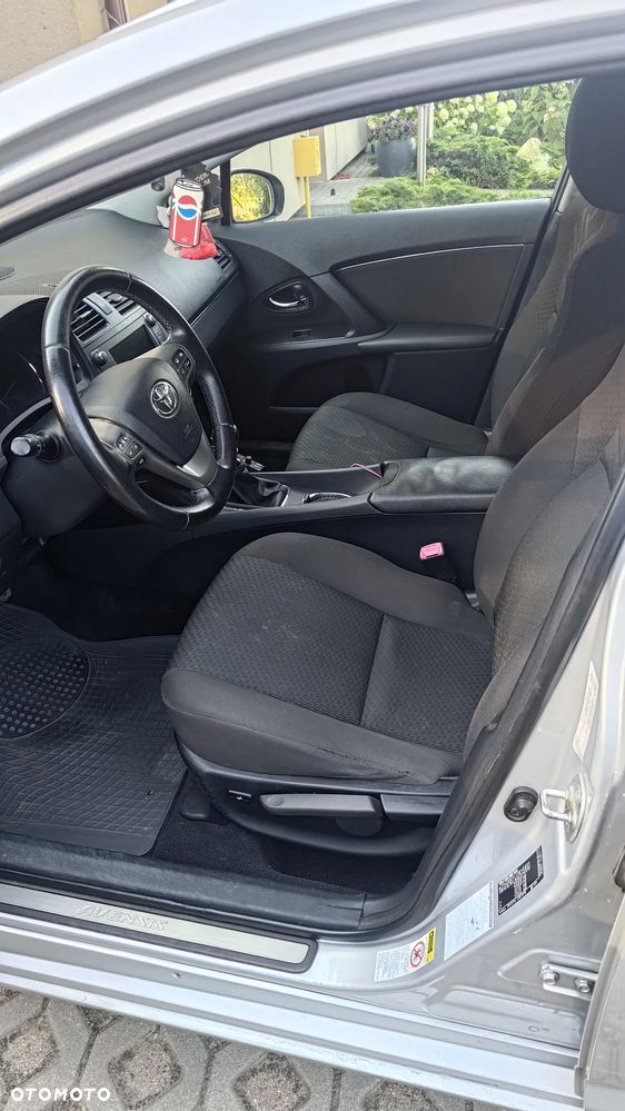 Toyota Avensis 1.8 Sol NAVI - 18