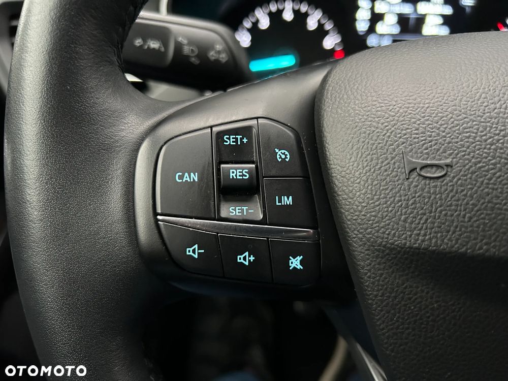 Ford Focus 1.0 EcoBoost Trend Edition - 27
