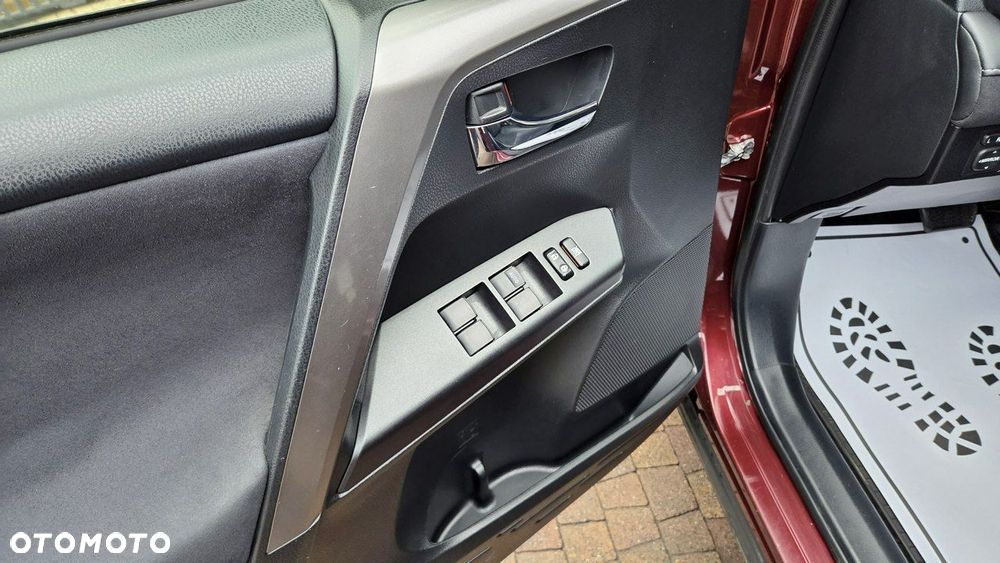 Toyota RAV4 Hybrid Style 4x2 - 31