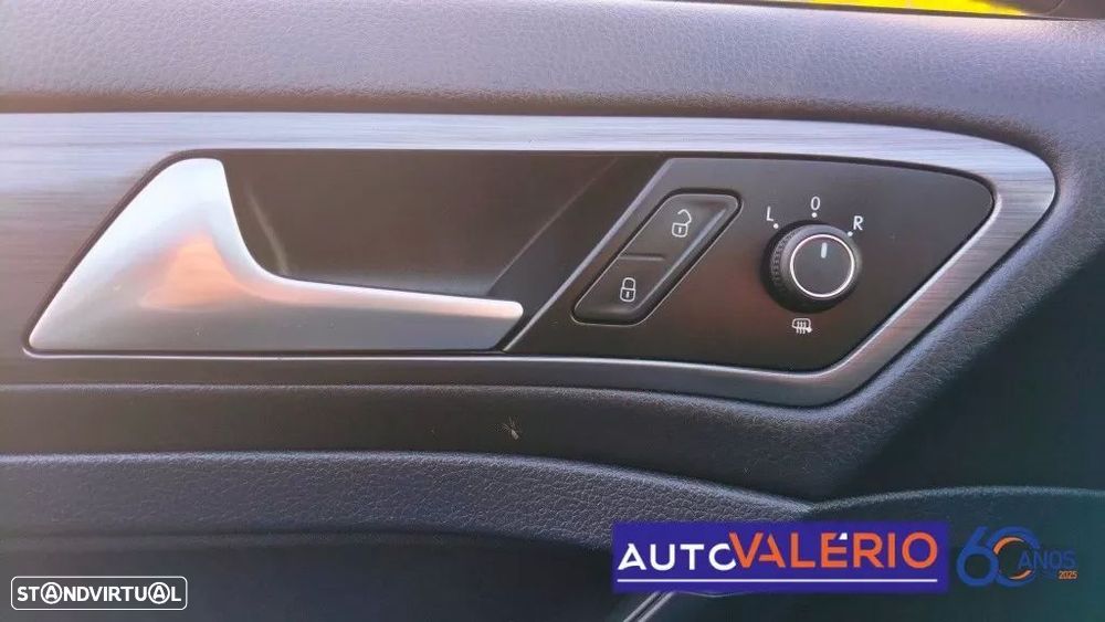 VW Golf Variant 1.6 TDi Confortline DSG - 13