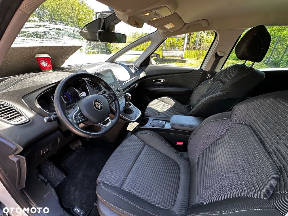 Renault Grand Scenic - 9