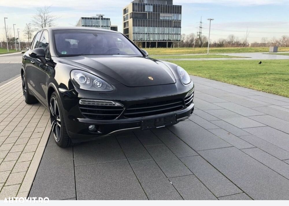Porsche Cayenne Platinum Edition - 2