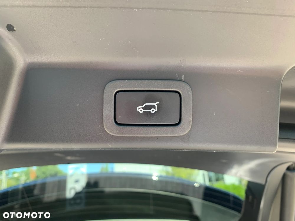 Jaguar F-Pace - 24