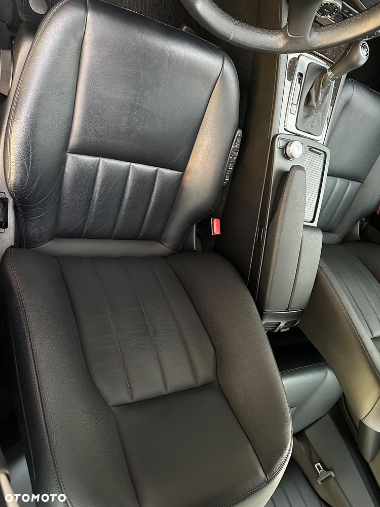 Mercedes-Benz Klasa C 320 CDI DPF 4Matic 7G-TRONIC Elegance - 11