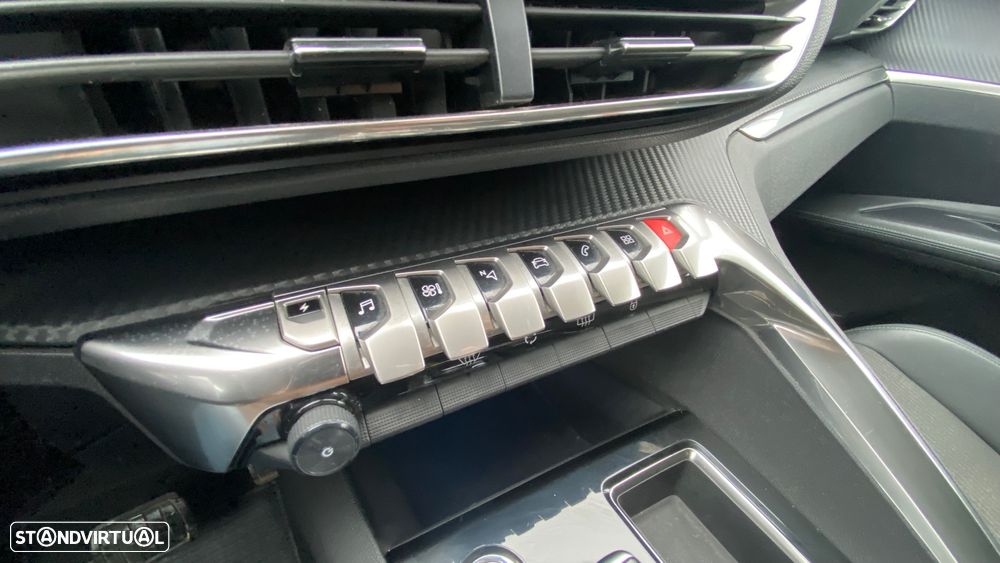 Peugeot 3008 1.6 Hybrid Allure Pack e-EAT8 - 46