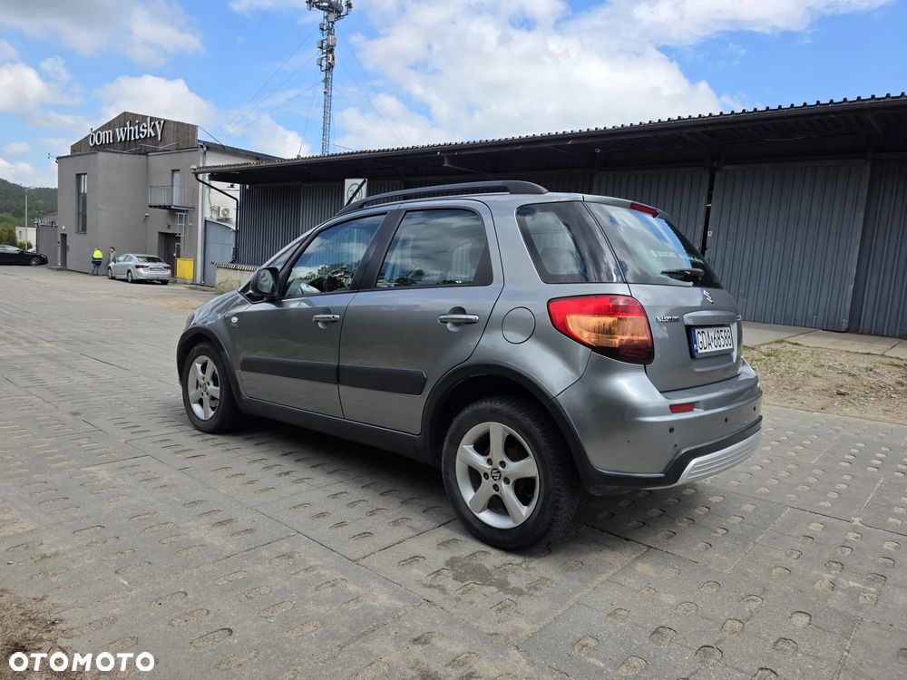 Suzuki SX4 - 8