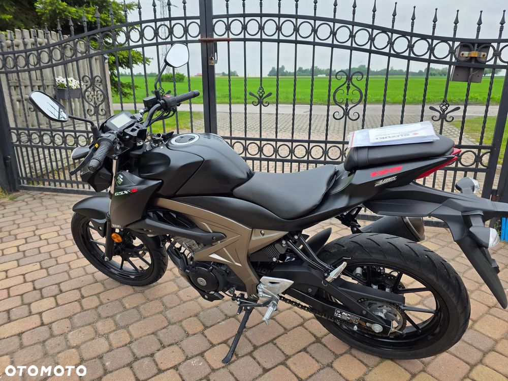 Suzuki GSX - 9