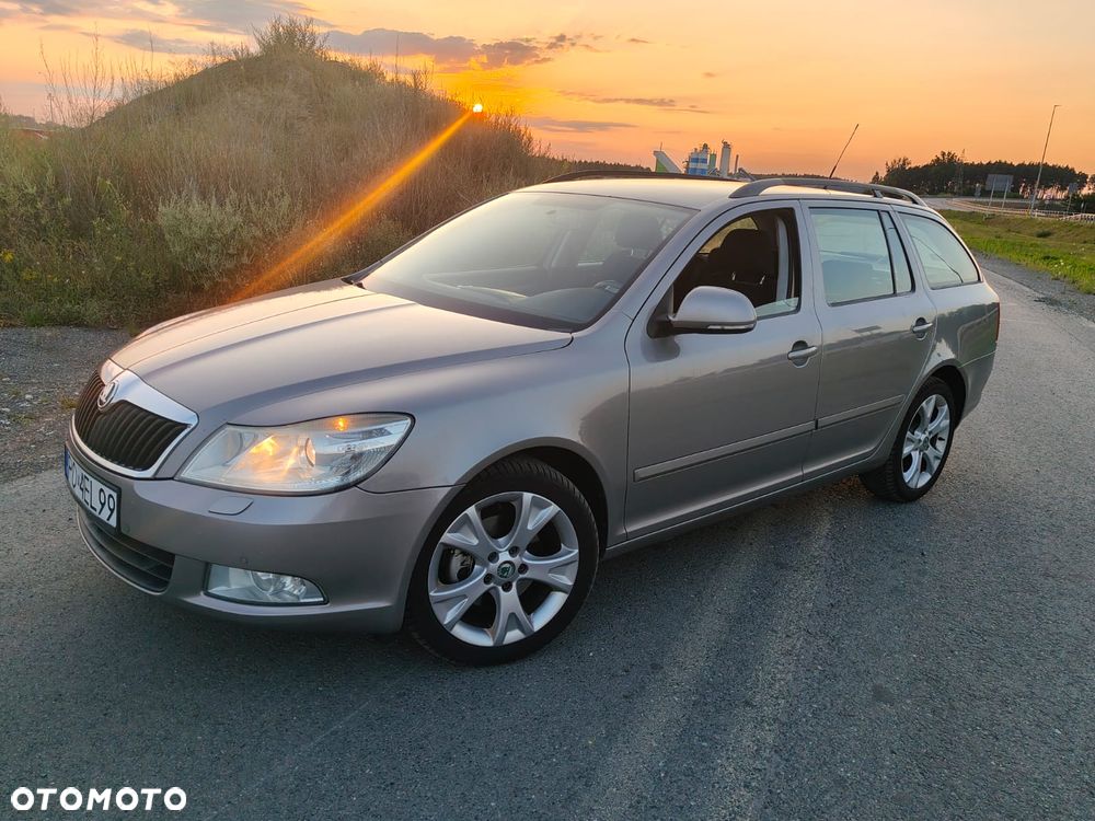Skoda Octavia 1.8 TSI Ambiente - 12
