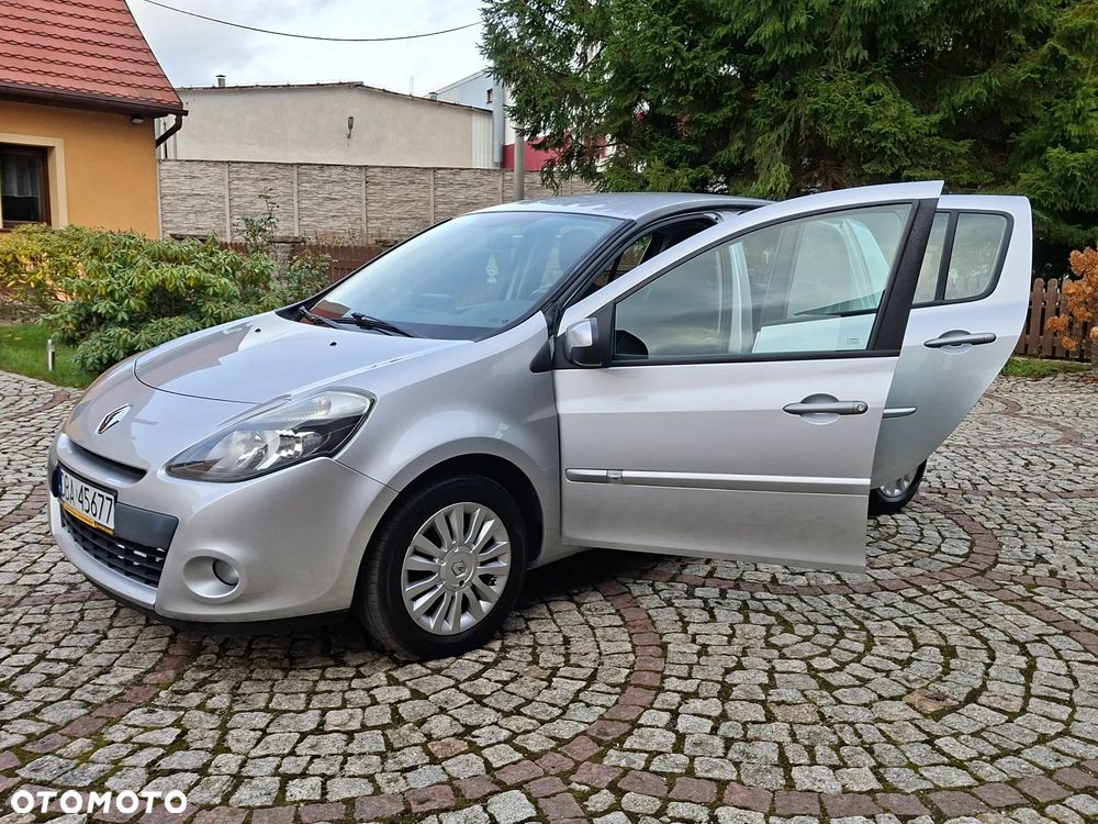 Renault Clio 1.2 16V 75 Night and Day - 4