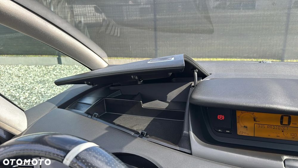 Citroën C4 Grand Picasso 1.8 16V Advance - 18