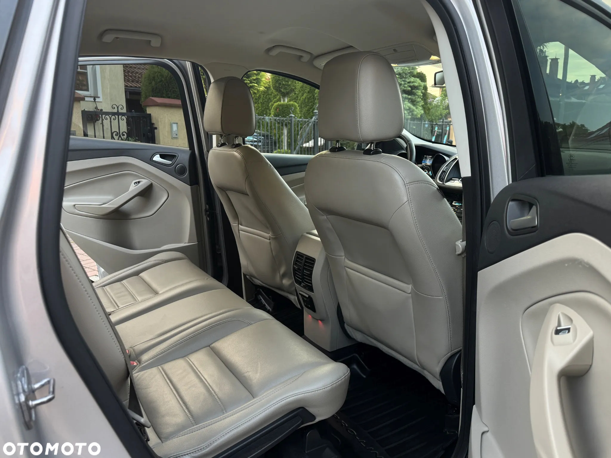Ford Escape - 32