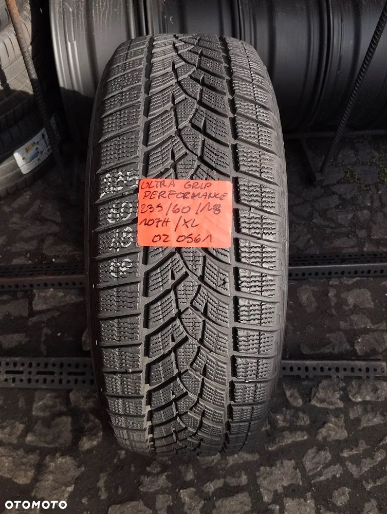235 60 18 Goodyear Ultra Grip Performance Gen -1 - 1