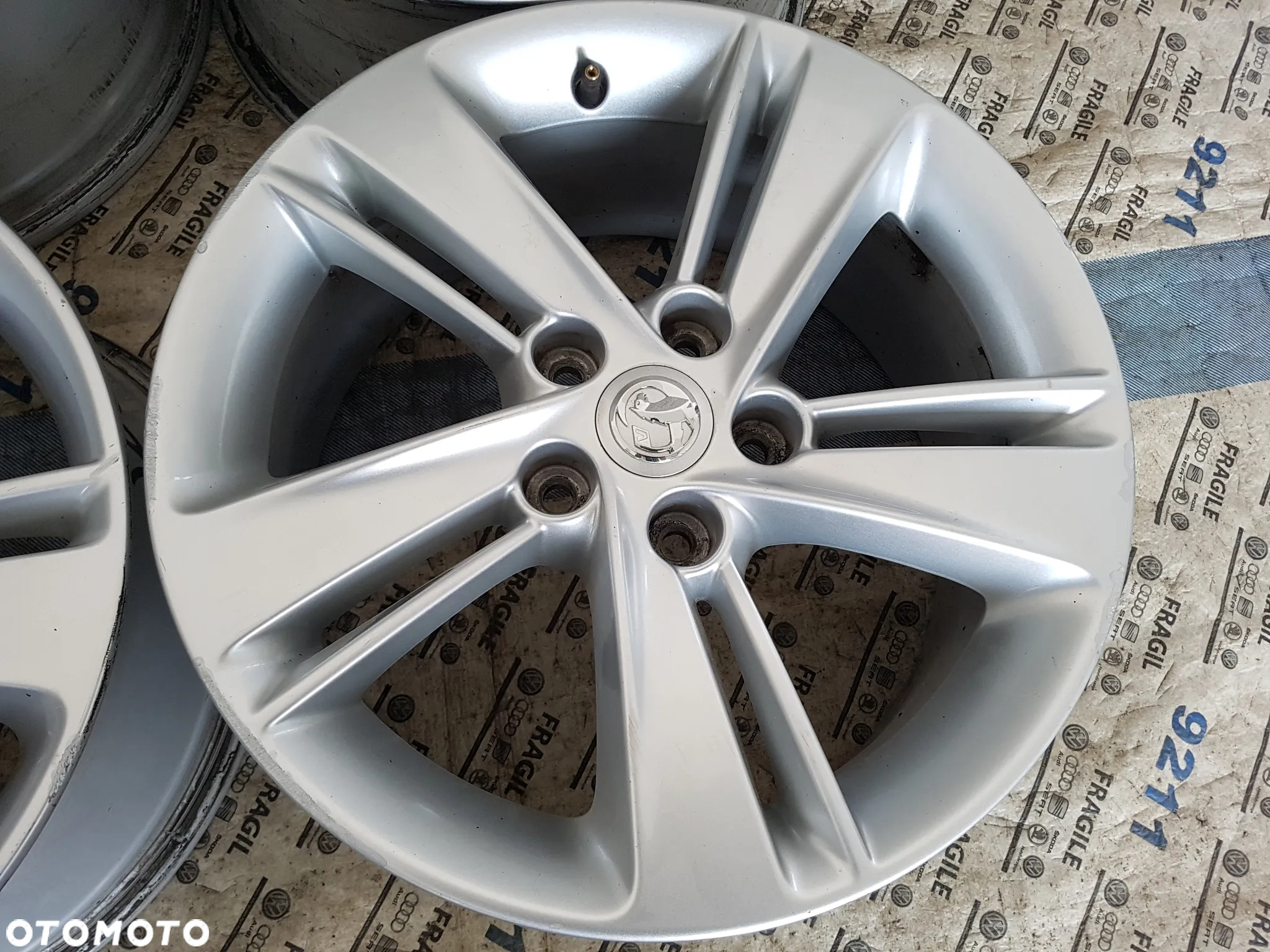 FELGI ALU ORYGINAŁ GM OPEL INSYGNIA B ASTRA J ZAFIRA C  7,5jx17  IS45 5x115 CZUJNIKI TPMS - 6