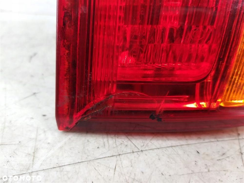 Lampa prawa tylna tył Lexus IS II PRZED LIFT SEDAN 2005-2010 R - 2