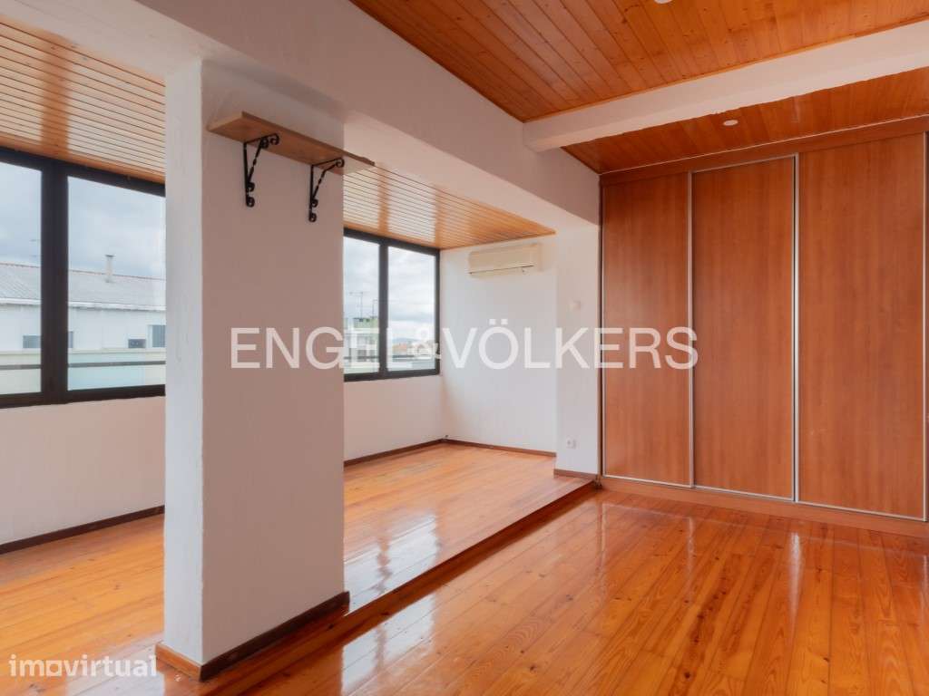 Penthouse T2+1 Duplex com Terraço de 87m2 - Grande imagem: 2/27