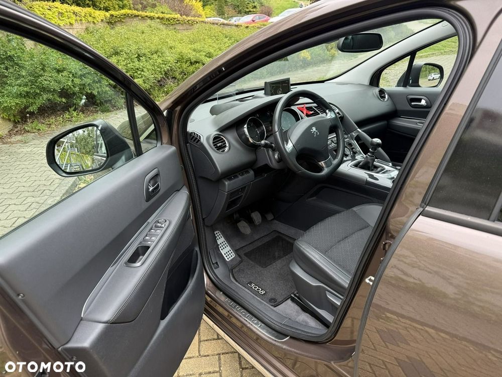 Peugeot 3008 2.0 HDi Allure - 21