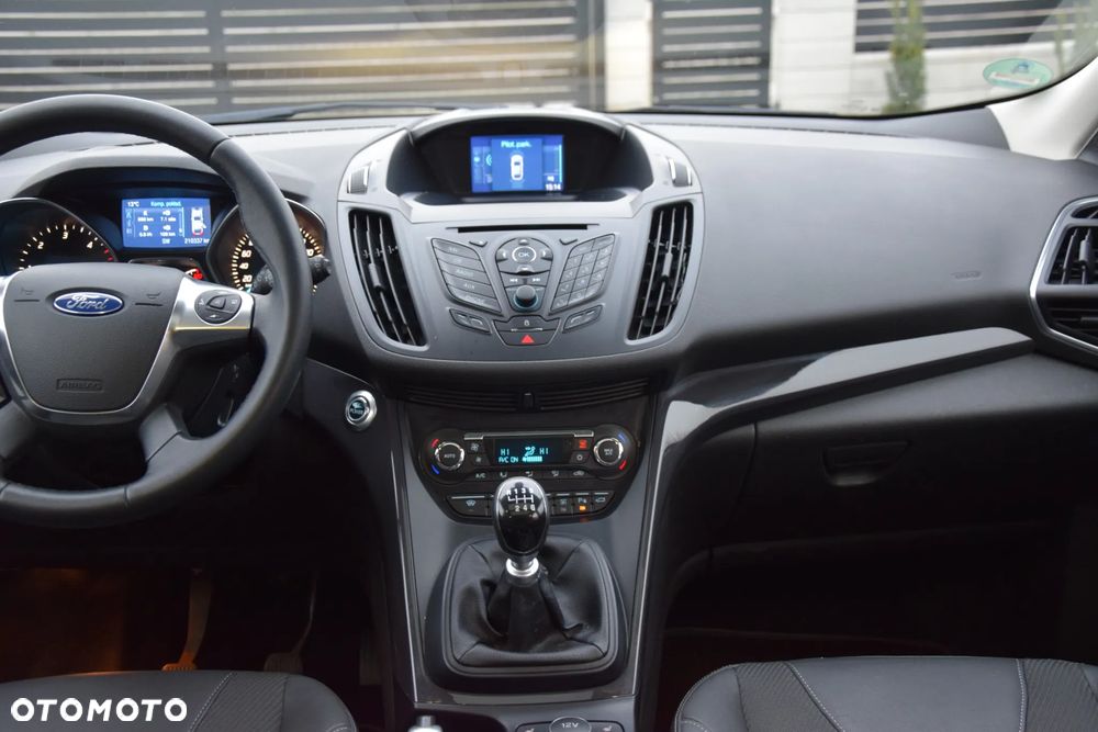 Ford Kuga 2.0 TDCi 4x4 Individual - 36