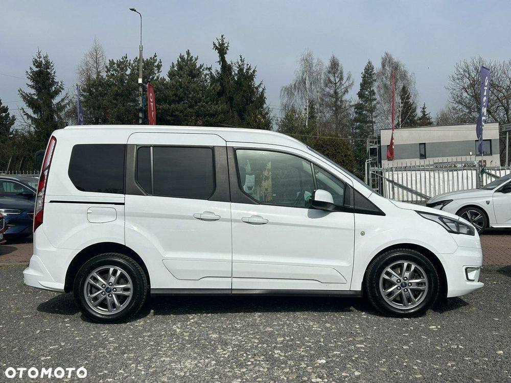 Ford Tourneo Connect - 11