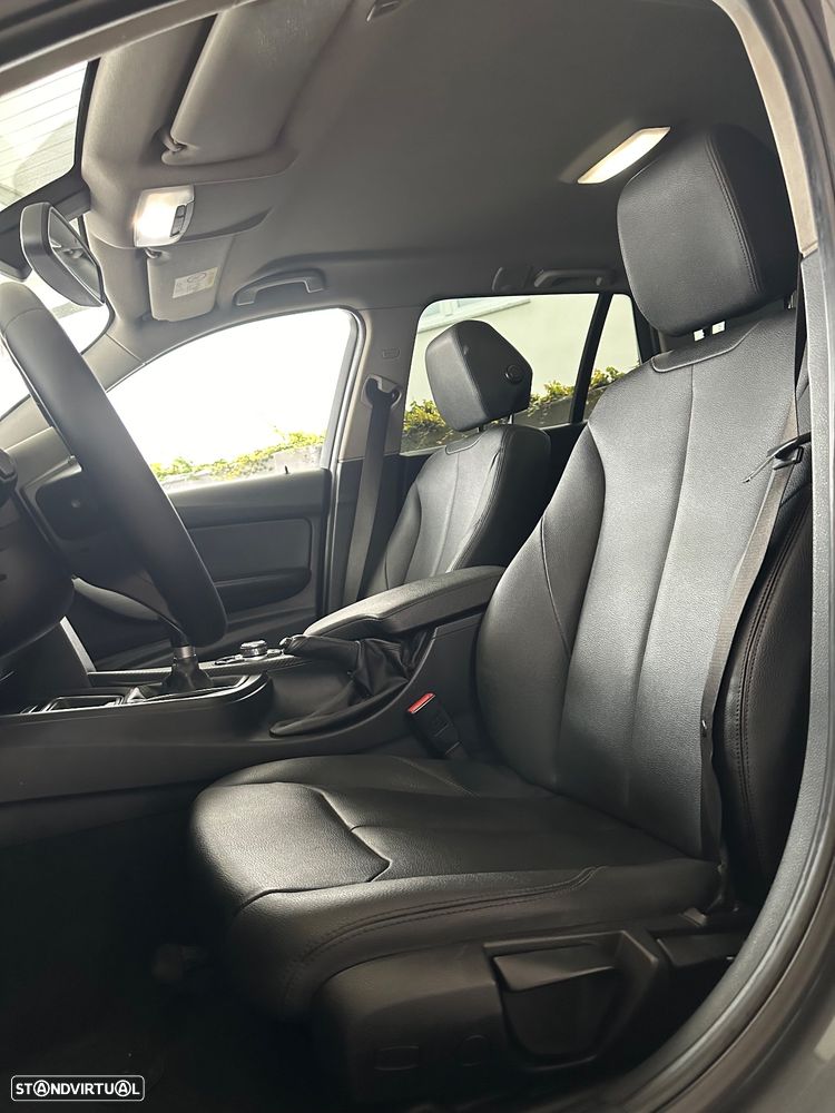 BMW 318 d Touring Line Sport - 27