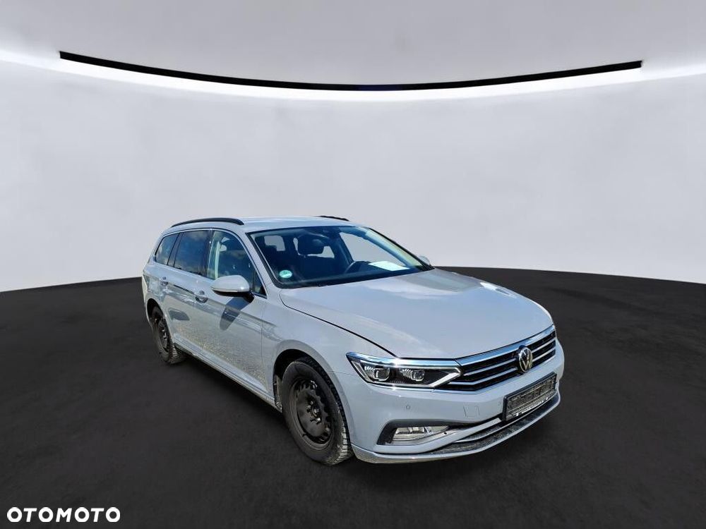 Volkswagen Passat - 3