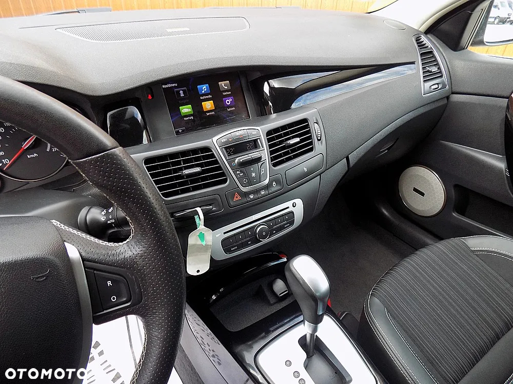 Renault Laguna Grandtour dCi 110 FAP EDC Bose Edition - 13