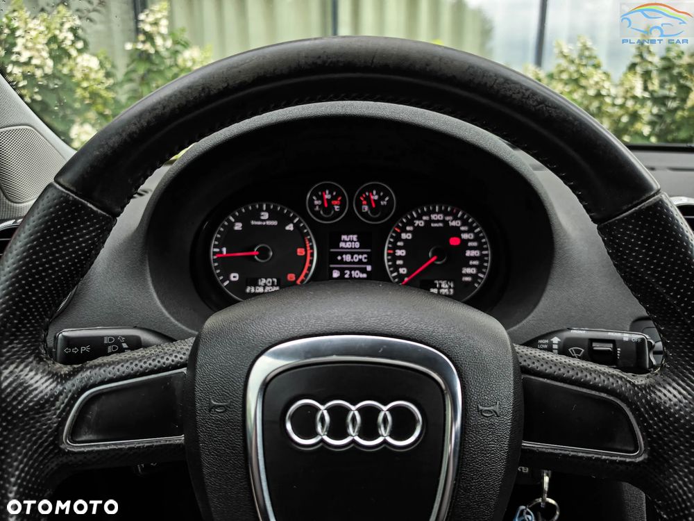 Audi A3 Sportback 2.0 TDI DPF S line Sportpaket - 23