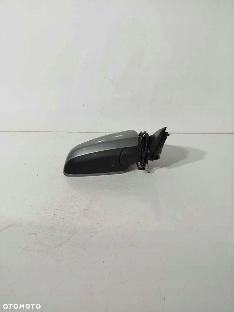 LUSTERKO PRAWE PRZEDNIE AUDI A4 B7 04-08 LY7G 5 PIN - 3