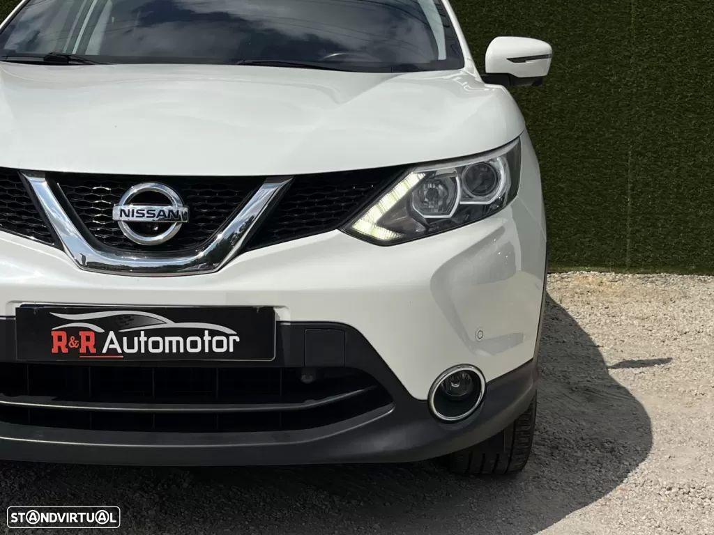 Nissan Qashqai 1.5 dCi N-Connecta - 6