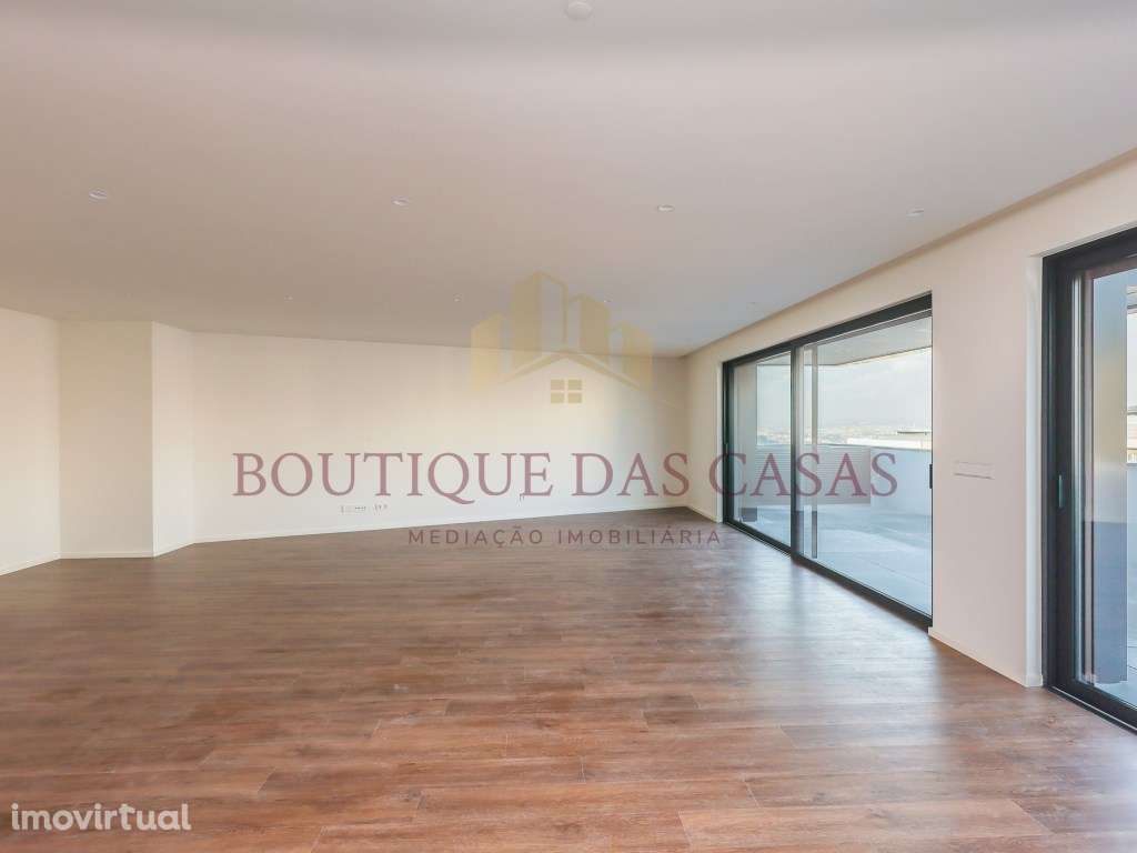 Apartamento T3+1 com terraço - Avenida da República - Grande imagem: 2/34