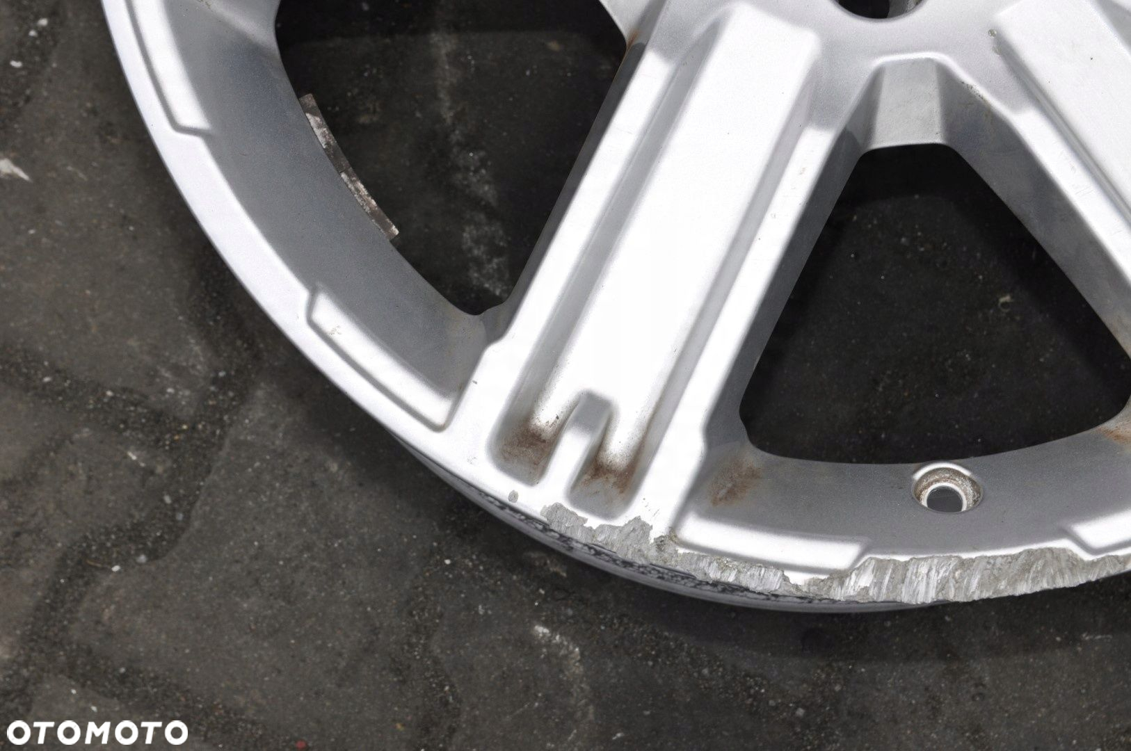 LAND ROVER RANGE ROVER EVOQUE FELGA ALUMINIOWA BJ32-1007-DB - 4