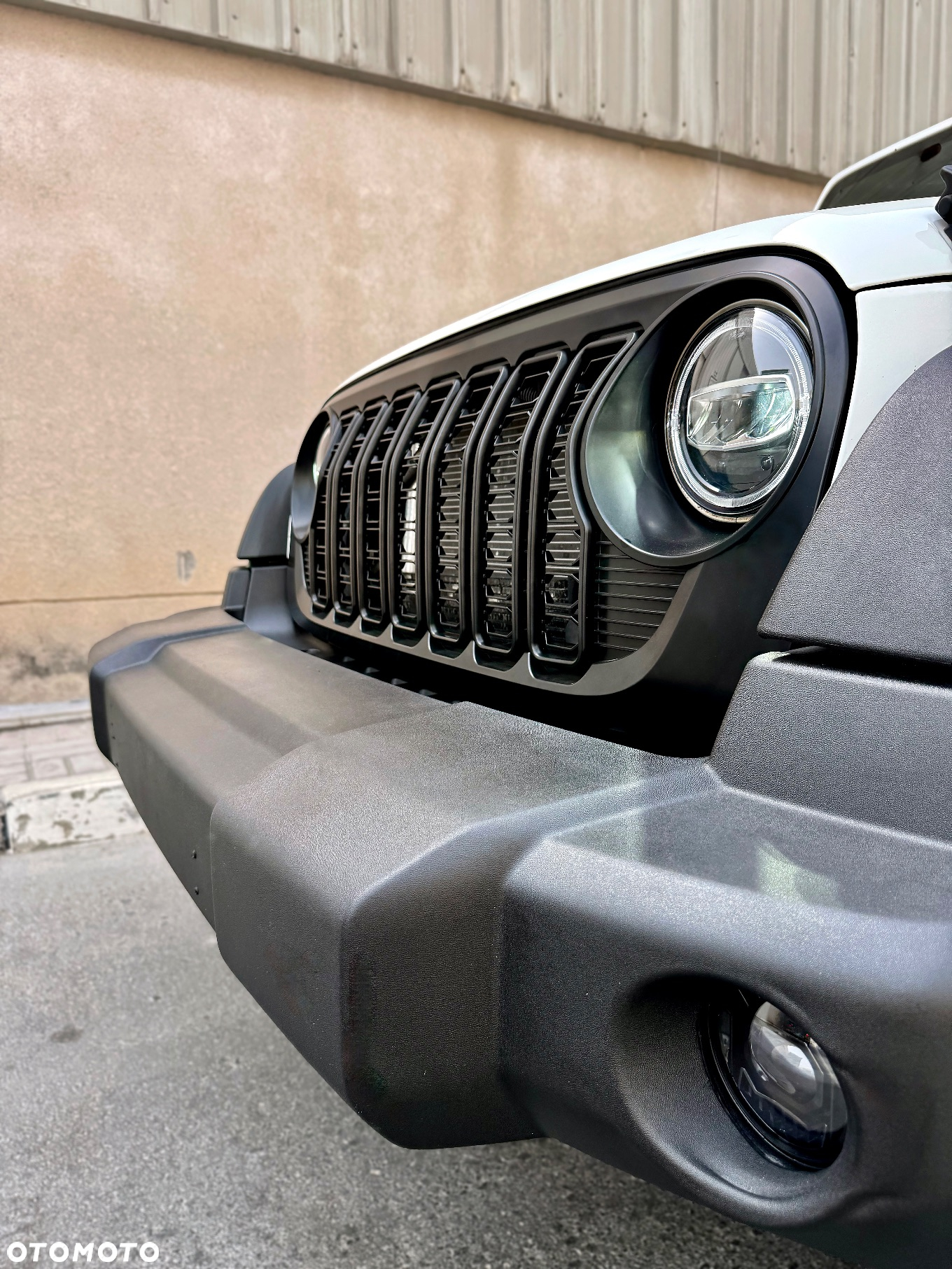 Jeep Wrangler - 15