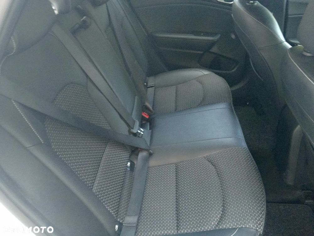 Kia Ceed 1.6 CRDi (48V Mild-Hybrid) DCT7 GT Line - 21