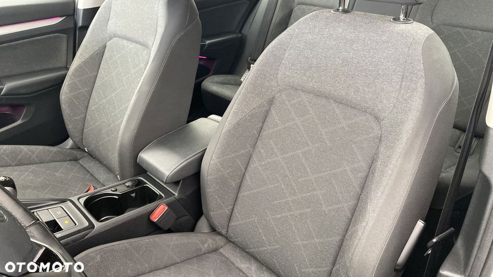 Volkswagen Golf 2.0 TDI Life - 11