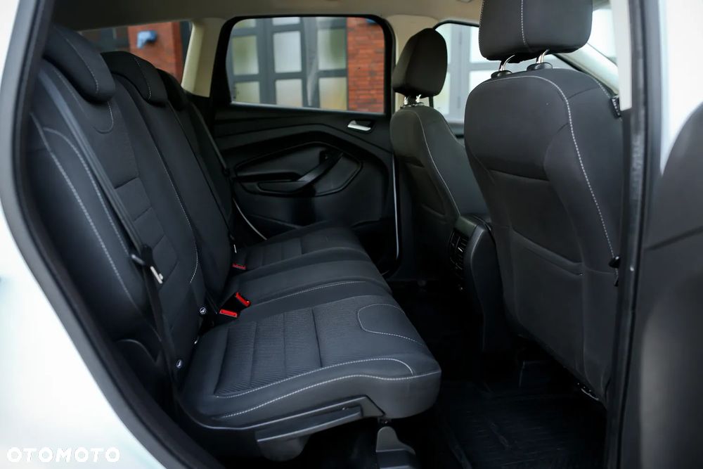 Ford Kuga 2.0 TDCi 2x4 SYNC - 27