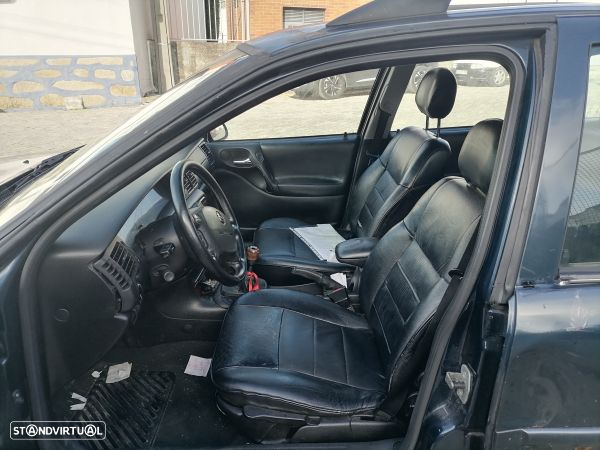 Para Peças Opel Vectra B Combi (J96) - 5