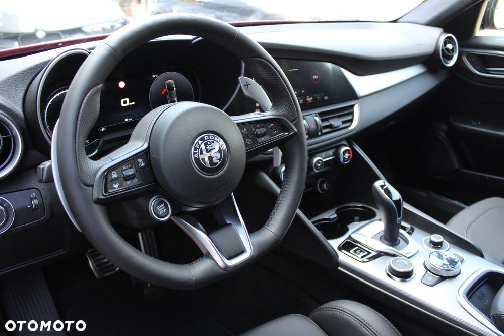 Alfa Romeo Giulia ver-2-0-turbo-veloce-q4 - 12