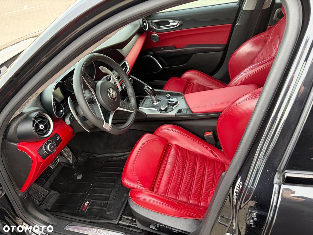 Alfa Romeo Giulia 2.0 Turbo Veloce - 6