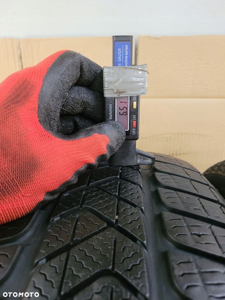 Opony zimowe Pirelli Winter SottoZero 3 215/60R16 95 H - 3