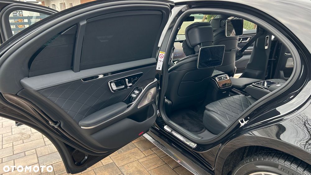 Mercedes-Benz Klasa S 500 4Matic L 9G-TRONIC - 29