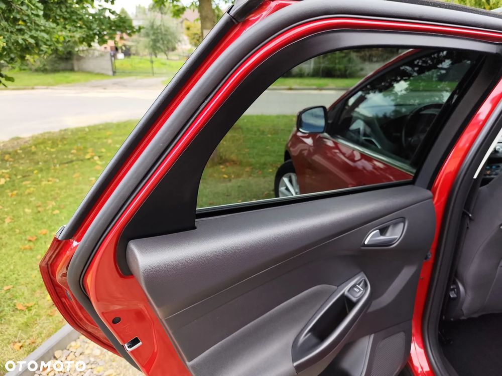 Ford Focus Turnier 1.5 EcoBlue Start-Stopp-System TITANIUM - 28