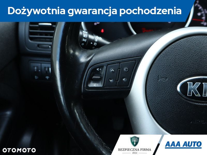 Kia Venga - 21
