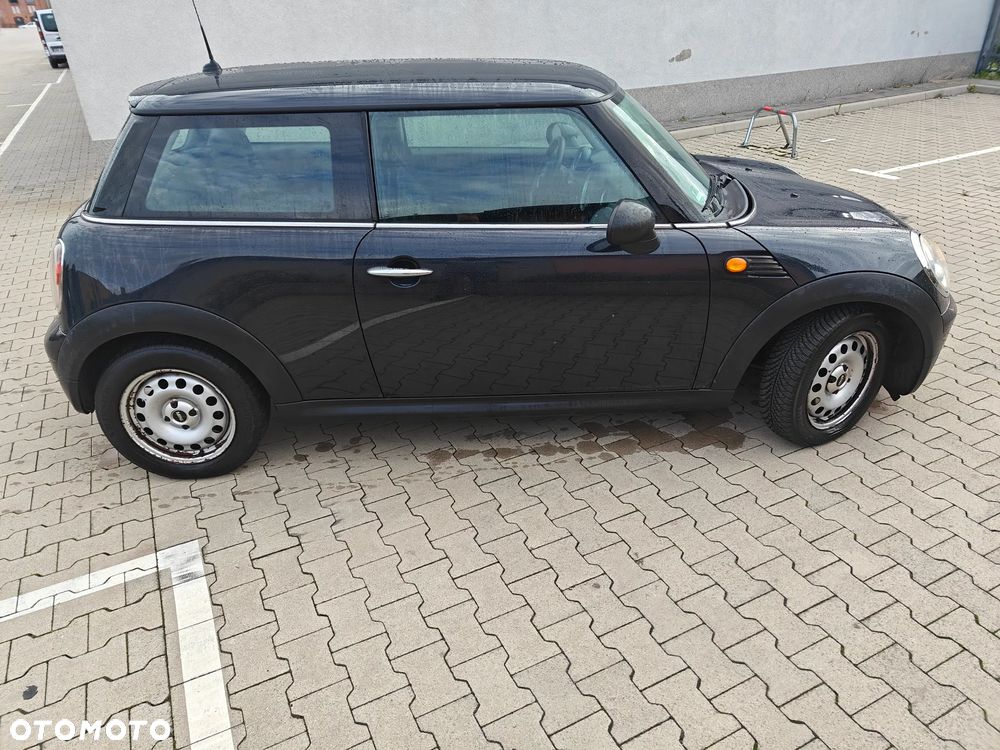 MINI ONE - 4