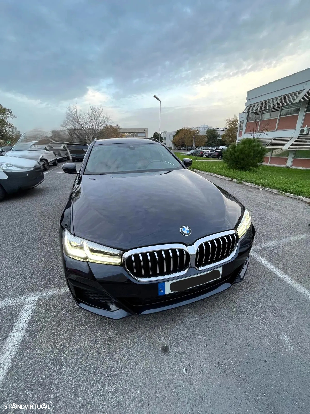 BMW 530 e Pack Desportivo M - 15